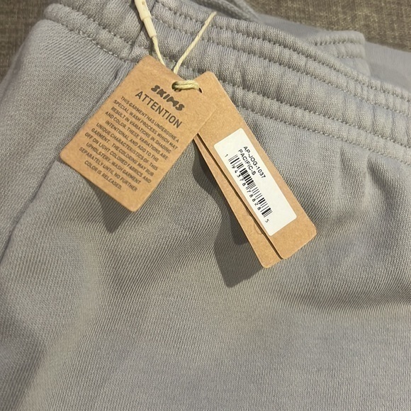 Skims Outdoor Fleece Pullover - Picture 8 of 10